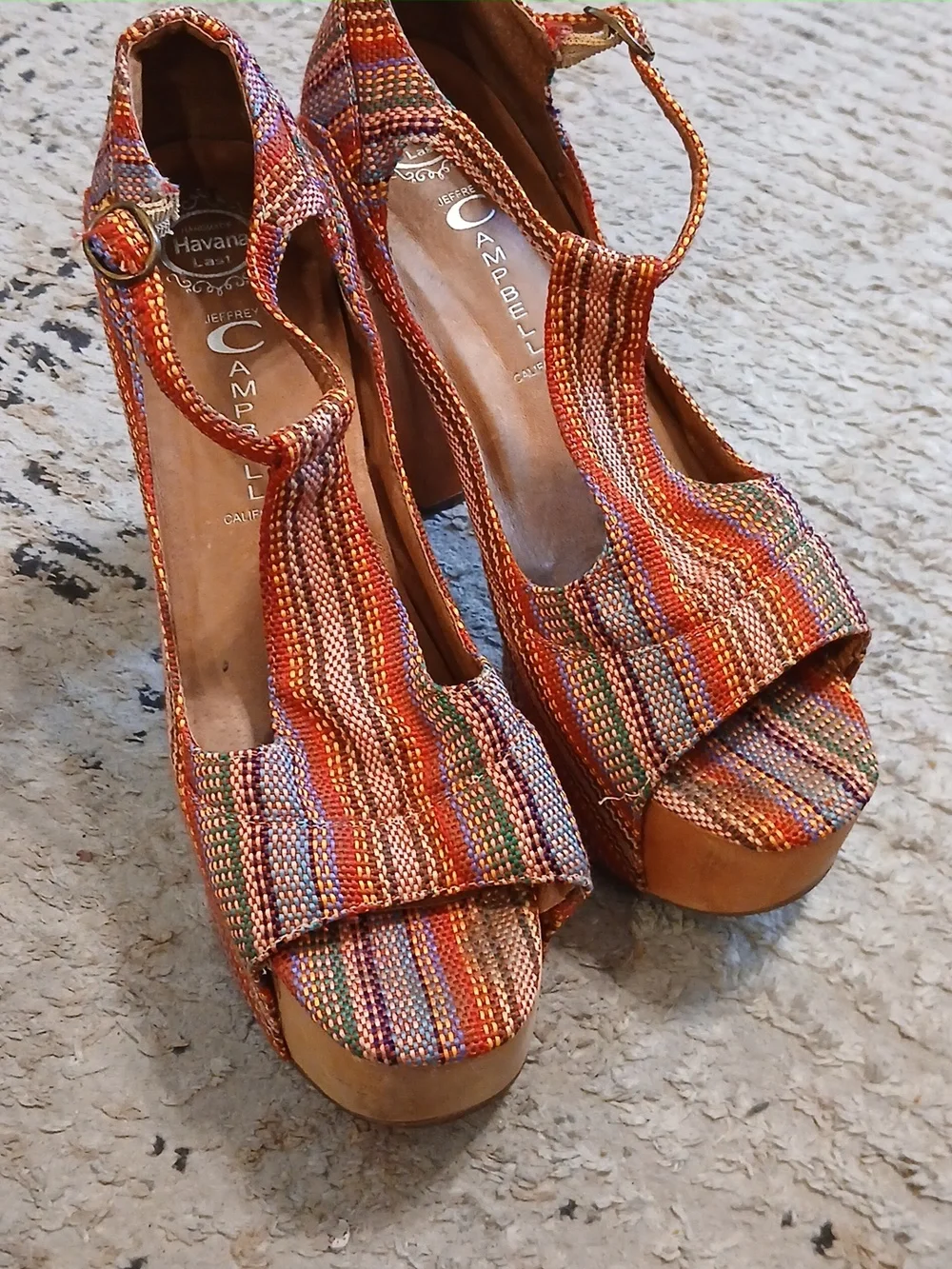 Jeffrey Campbell *good some